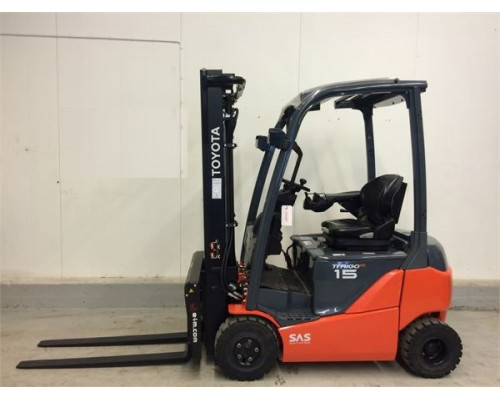 Вилочный погрузчик Toyota 8FBMT15