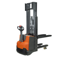 Электрический штабелер Toyota SWE120L (Взрывозащитное исполнение)