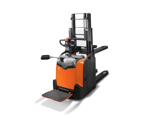 Электрический штабелер Toyota SPE200D (Исполнение для рыбной промышленности)