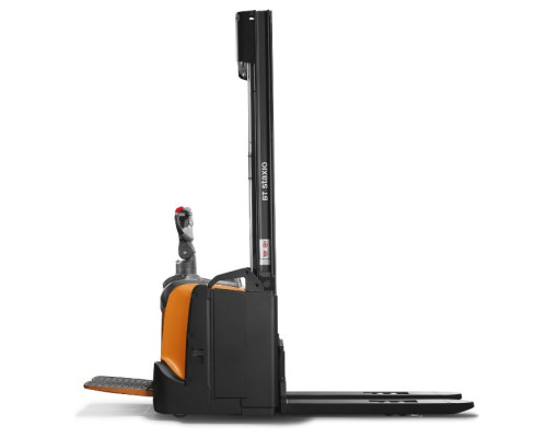 Электрический штабелер Toyota SPE120 (Исполнение для рыбной промышленности)