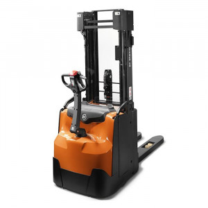 Электрический штабелер Toyota SWE200L