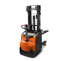 Электрический штабелер Toyota SWE145L (Взрывозащитное исполнение)