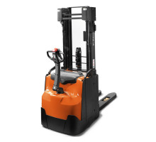 Электрический штабелер Toyota SWE160 (Взрывозащитное исполнение)