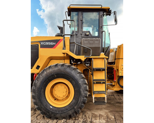 Фронтальный погрузчик XGMA XG 956N