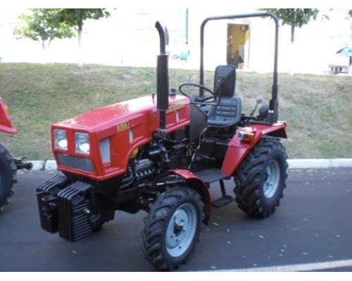 Трактор BELARUS-321