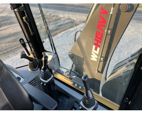 Экскаватор-погрузчик WEHEAVY WLB468