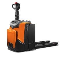 Электрическая тележка с платформой Toyota LPE220, 2.2 т (холодильное исполнение)